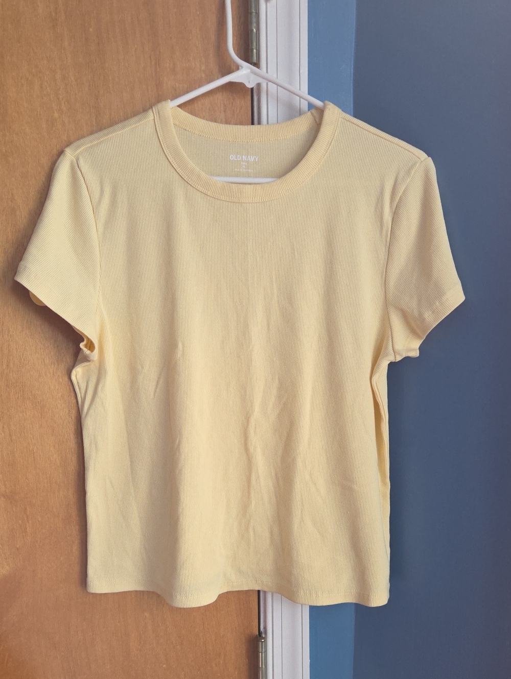 Old Navy Light Yellow Ribbed Short Sleeve Tee